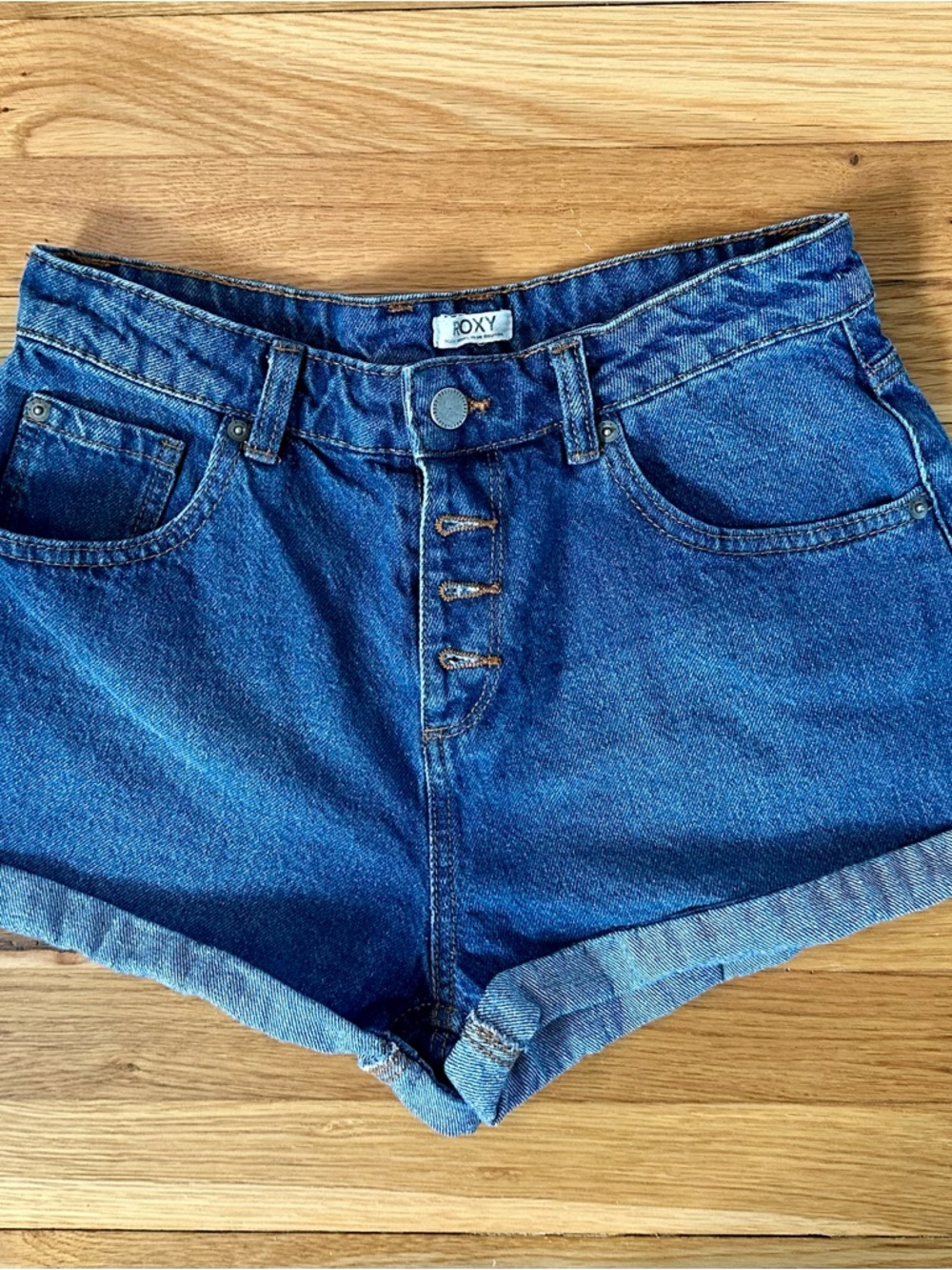 Like New Roxy Authentic Summer High Rise Denim Shorts, Medium Blue